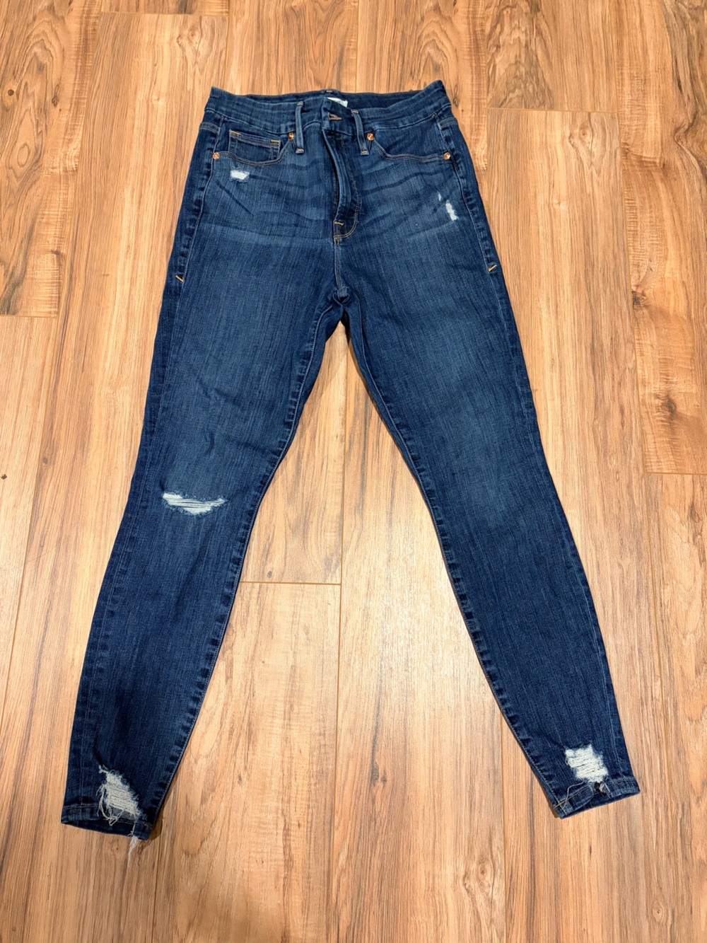 Good American Good Legs Skinny Jeans in Blue